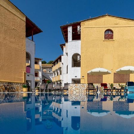 Bella Grecia Studios And Apartments By Hotelius Moraitika Exterior photo