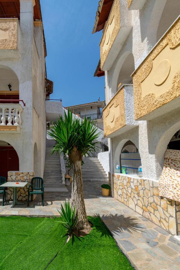 Bella Grecia Studios And Apartments By Hotelius Moraitika Exterior photo